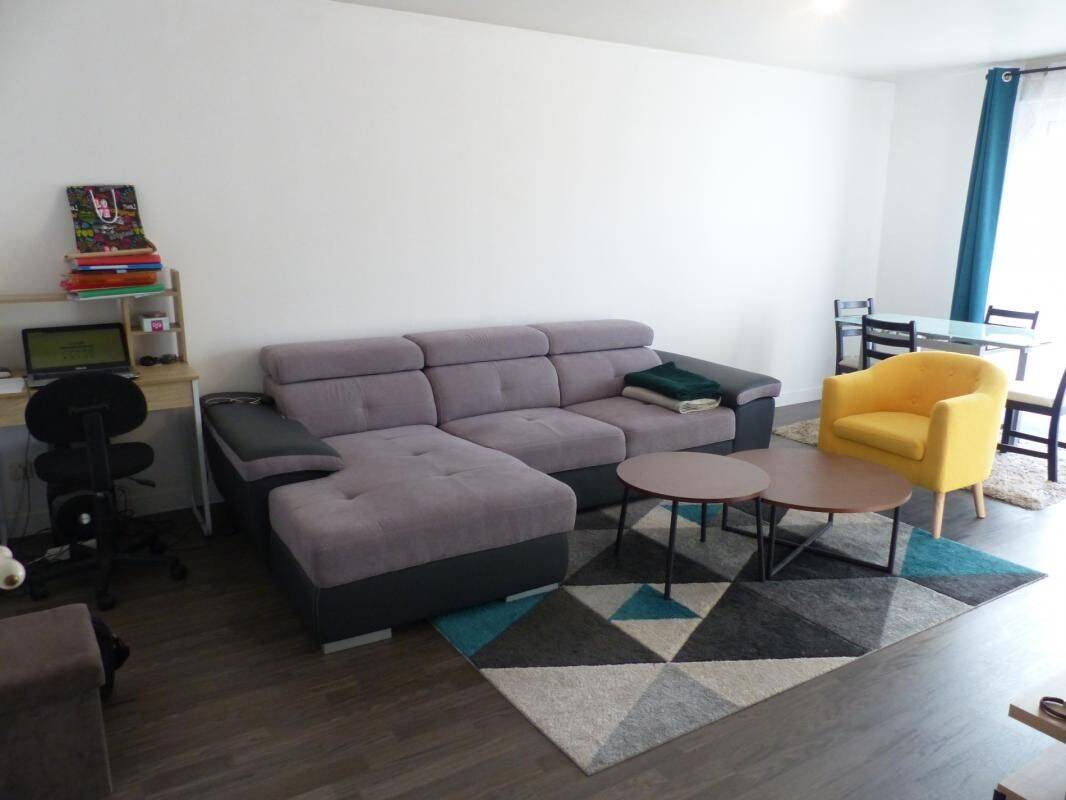 Appartement 3 pièces 68 m² · à Nantes · 68 m² · 877 €