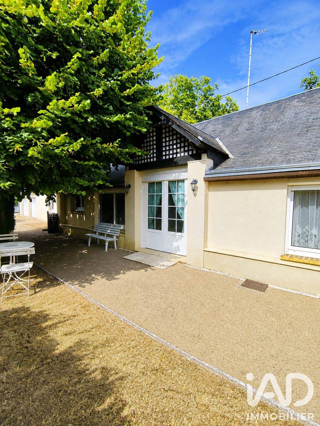 Maison 3 pièces 81 m² · à Nazelles-Négron · 80,7 m² · 190 000 €