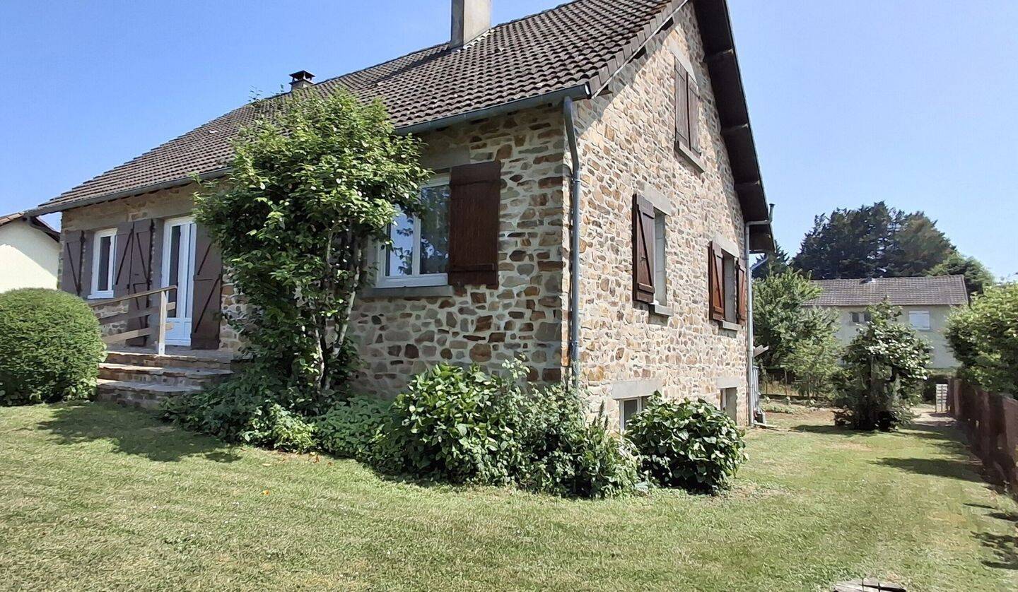 Maison 5 pièces 107 m² · à Lanouaille · 107 m² · 145 500 €