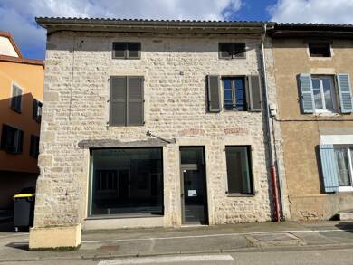 Local commercial à louer 675 € 127 m² de surface de vente Coligny 01270