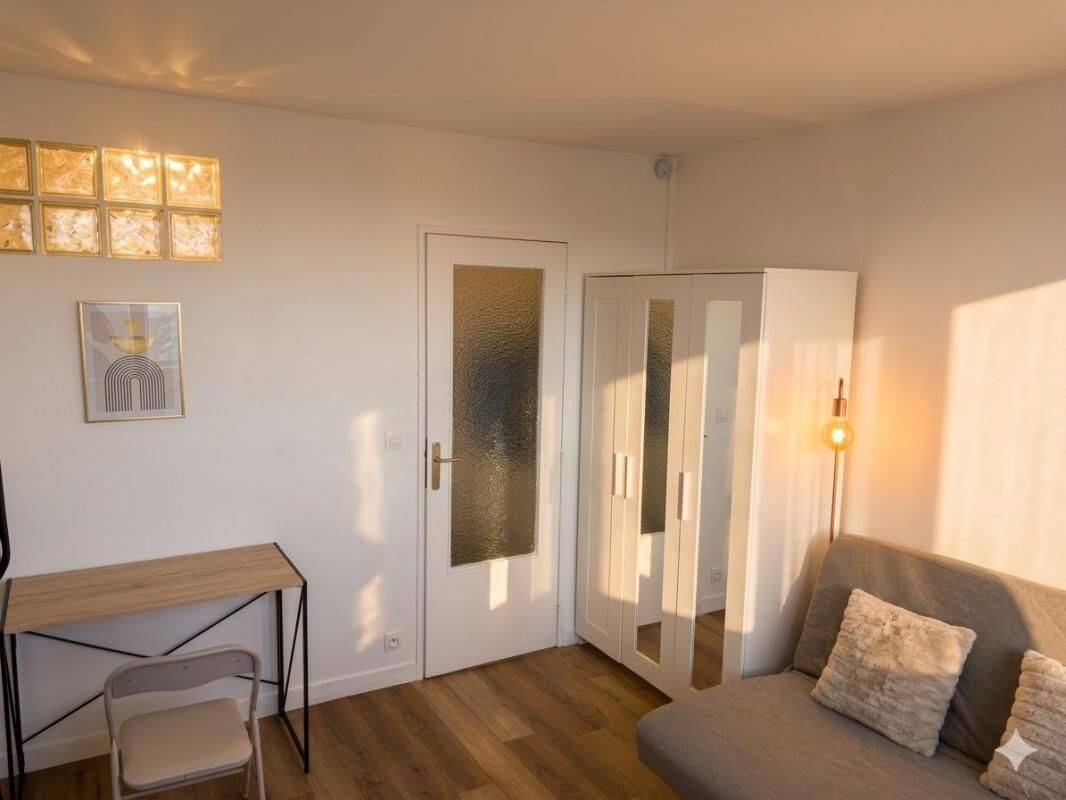 Appartement 1 pièce 17 m² · à Rosny-sous-Bois · 17 m² · 690 €
