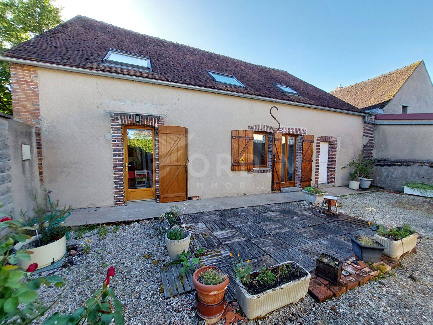 Maison 5 pièces 122 m² · à Villeneuve-sur-Yonne · 121,5 m² · 118 800 €