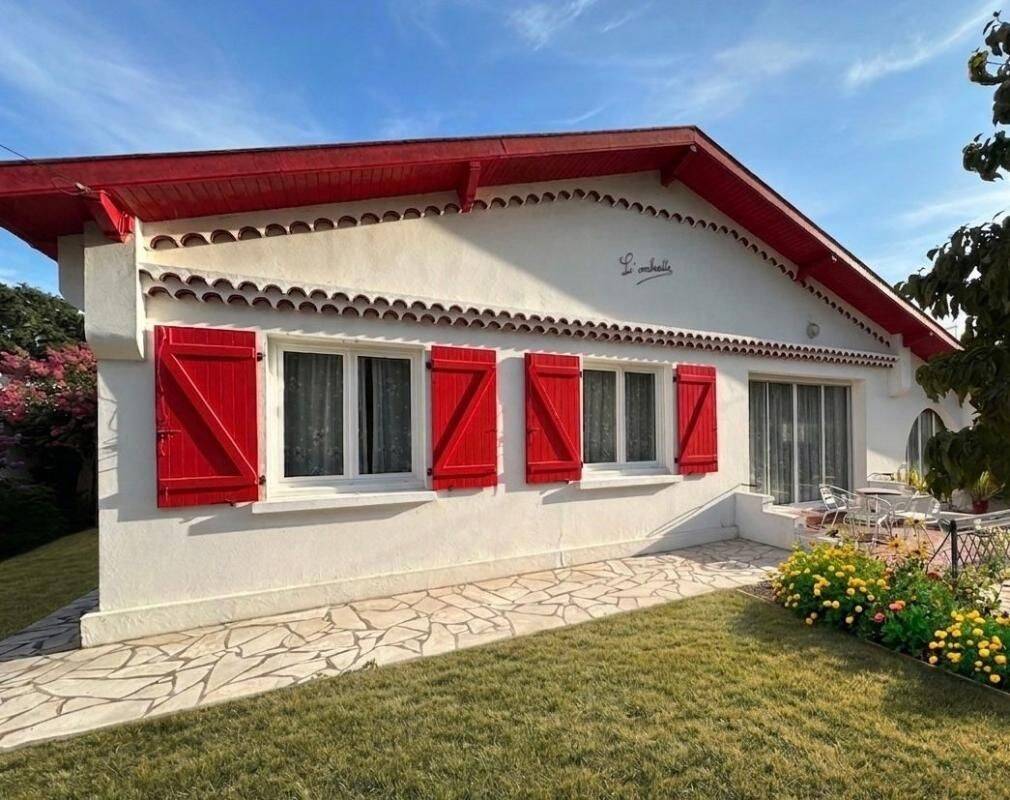 Maison 4 pièces 100 m² · à Saint-Vincent-de-Tyrosse · 100 m² · 349 800 €