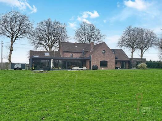 Maison à vendre 1 250 000 € 7 pièces 5 chambres 359,2 m² 13 537 m² de terrain Rive Droite Quesnoy-sur-Deûle 59890