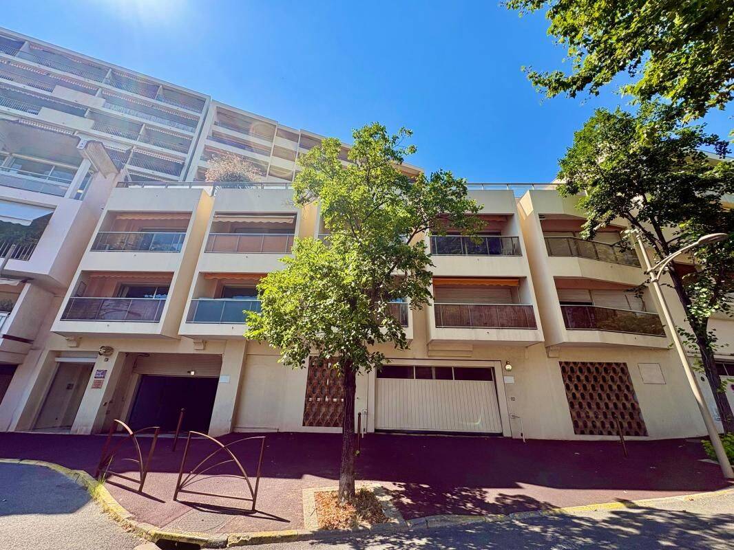 Appartement 1 pièce 40 m² · à Le Cannet · 40 m² · 125 000 €