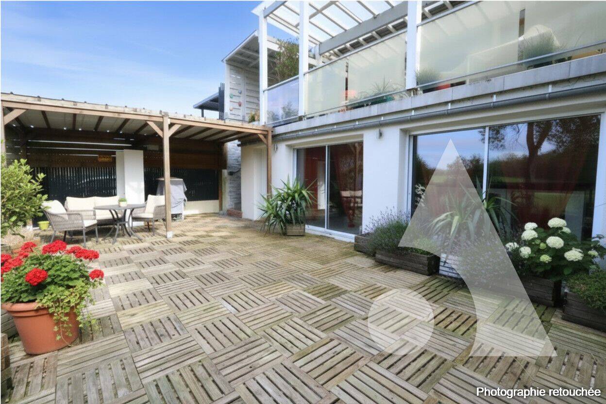 Maison Le Fayel 5 pièce(s) 203 m2