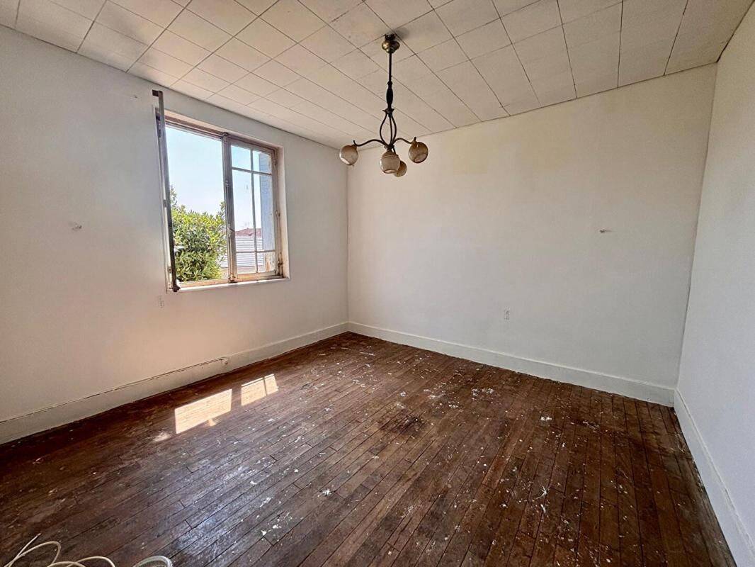 Appartement 4 pièces 78 m² · à Imphy · 78,2 m² · 18 000 €