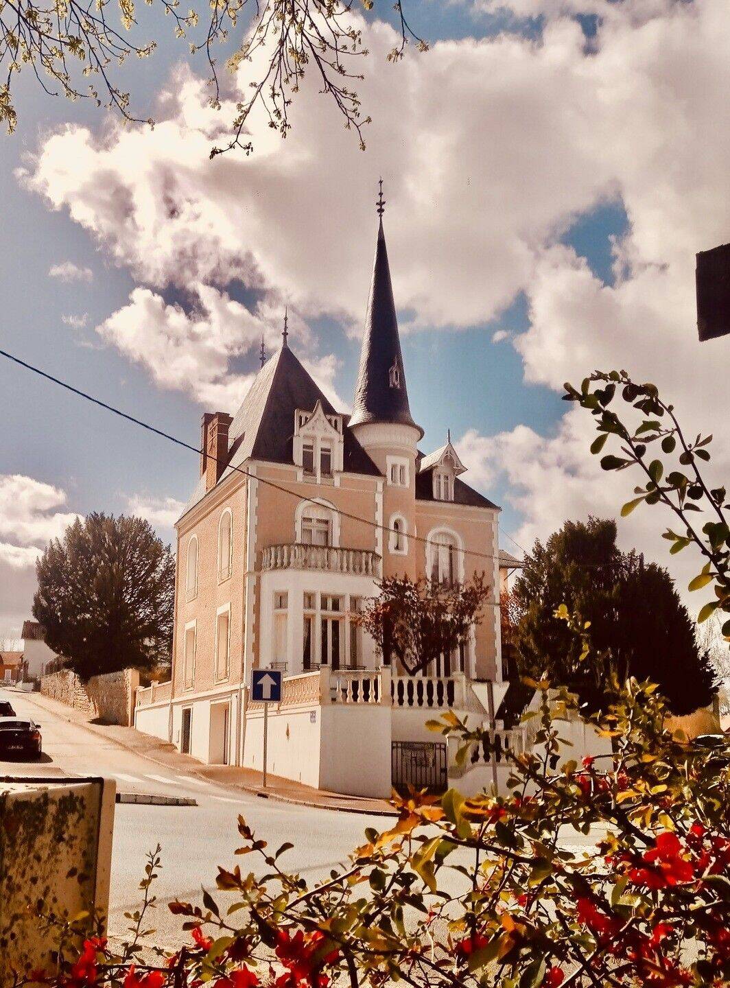Maison 9 pièces 285 m² · à Néris-les-Bains · 285 m² · 507 300 €