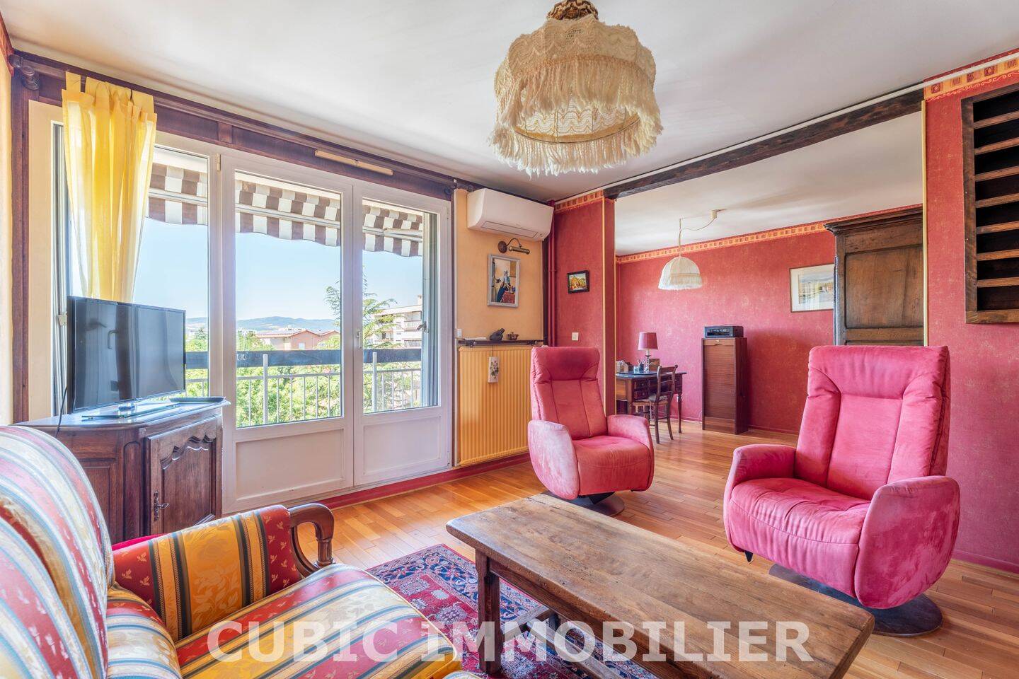 Appartement 6 pièces 98 m² · à Limas · 98 m² · 210 000 €