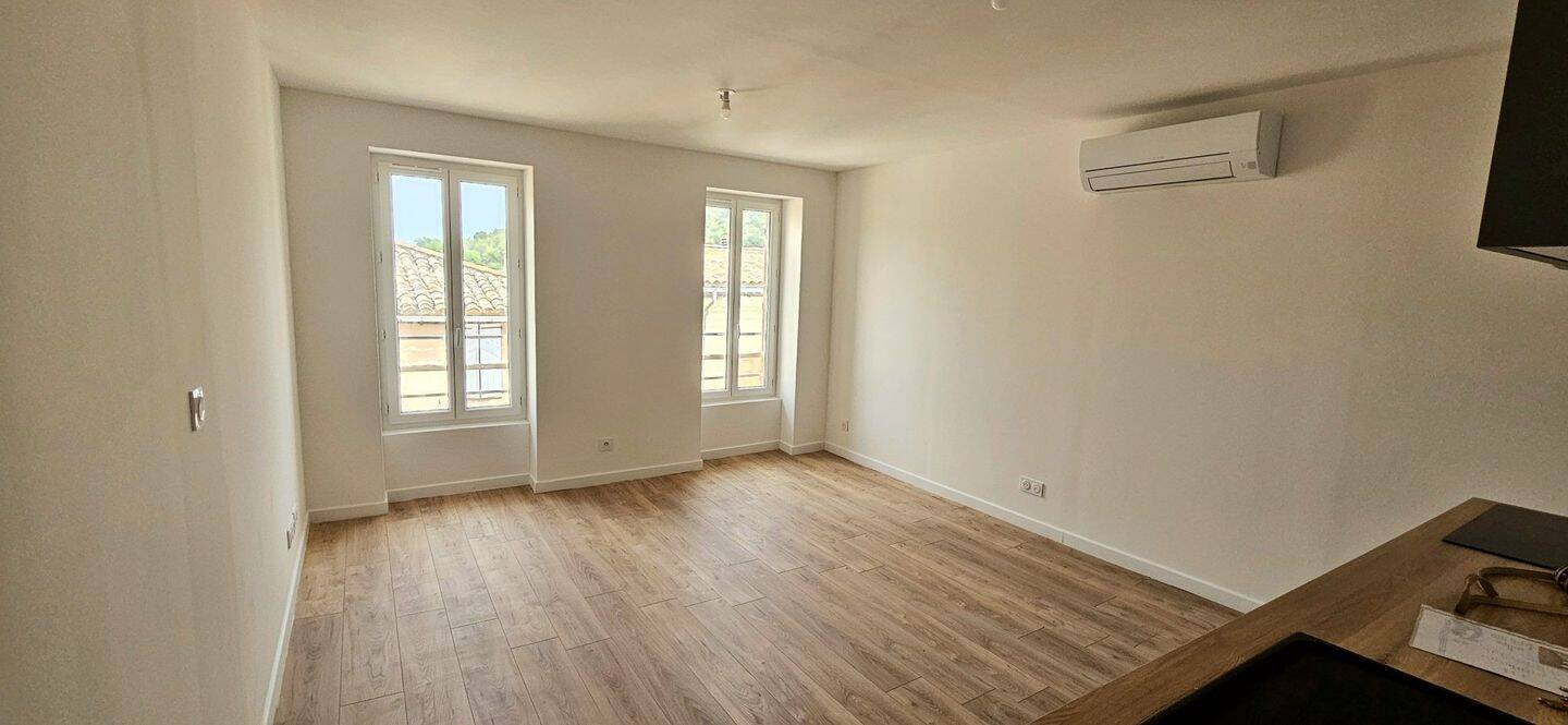 Appartement 3 pièces 52 m² · à Flassans-sur-Issole · 52 m² · 925 €/mois