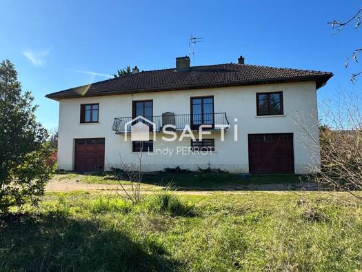 Maison à vendre 145 000 € 6 pièces 3 chambres 89 m² 619 m² de terrain Givry 71640