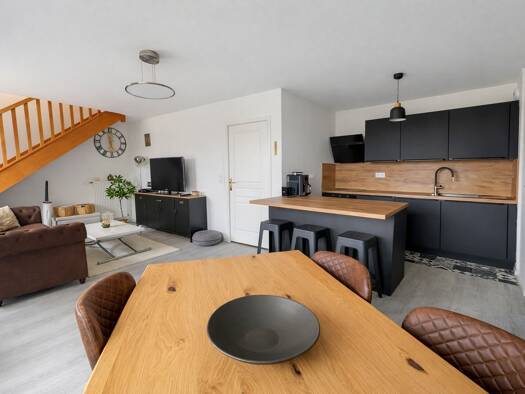 Duplex à vendre - Première occupation 262 500 € 3 pièces 2 chambres 76 m² Étage 2/3 Saint Ladre-La Sablonniere Crépy-en-Valois 60800