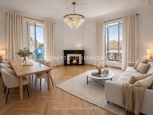 Appartement à vendre 280 000 € 5 pièces 3 chambres 144 m² Étage 3/3 Nîmes 30000