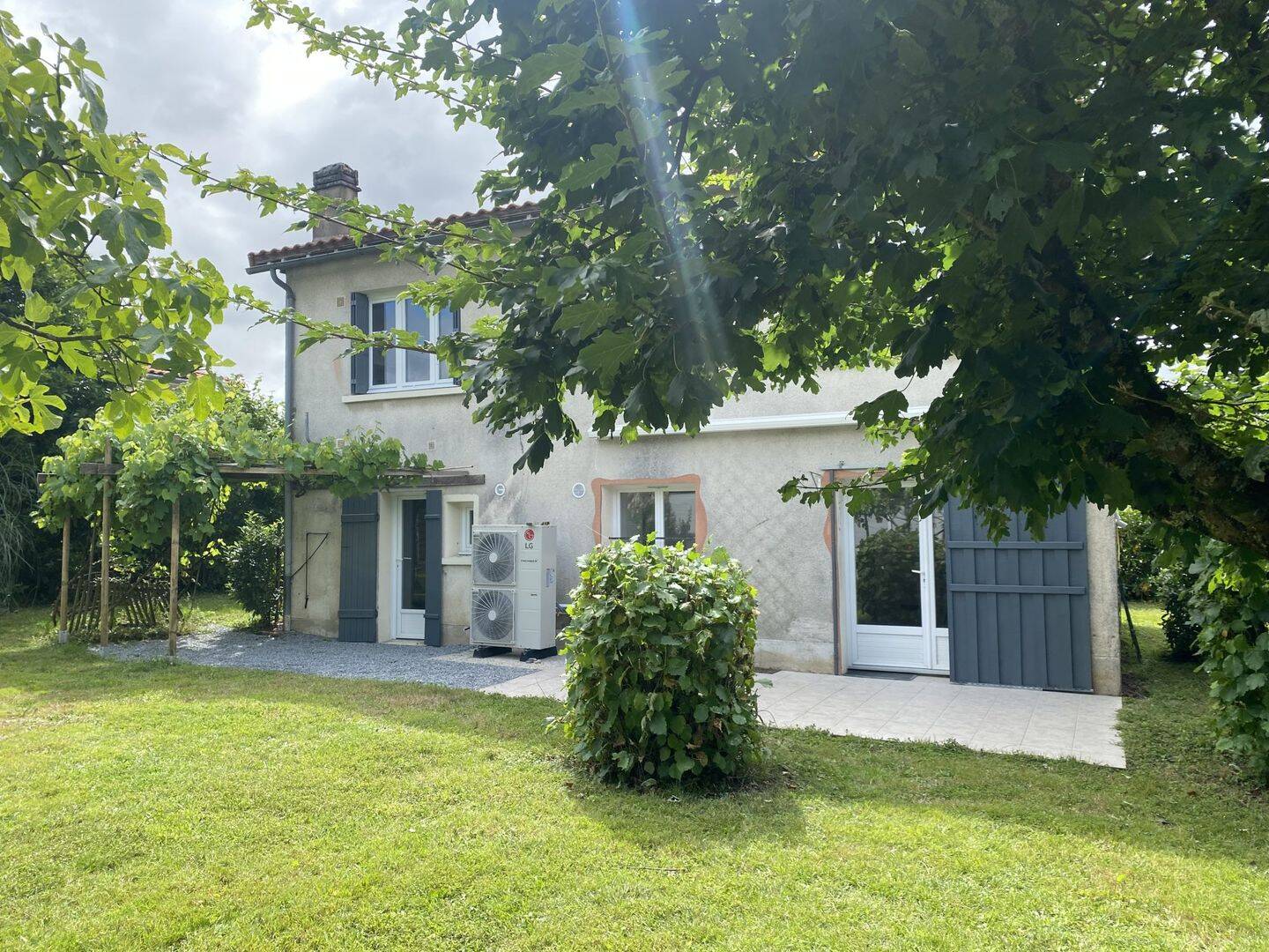 Maison 5 pièces 105 m² · à Pompaire · 105,3 m² · 850 €