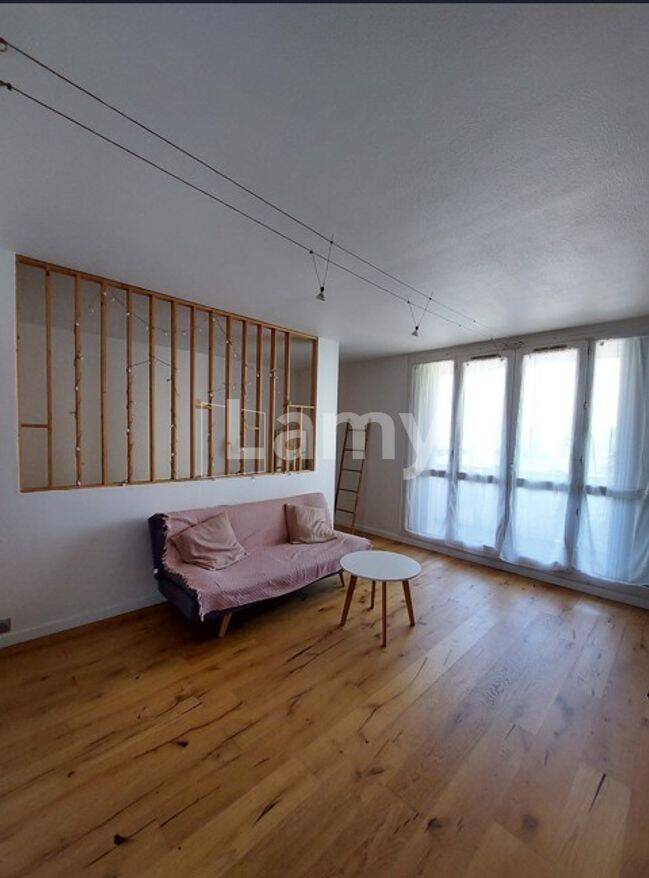 Appartement 1 pièce 36 m² · à Saint-Michel-sur-Orge · 36 m² · 790 €/mois
