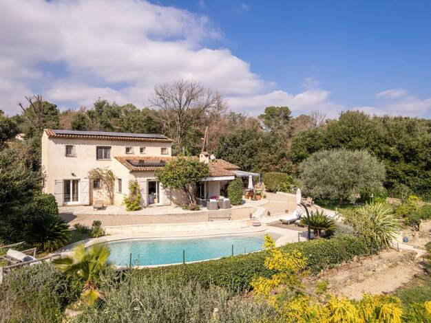 Villa à vendre 1 280 000 € 5 pièces 4 chambres 165 m² 2 907 m² de terrain Saint-Paul-de-Vence 06570