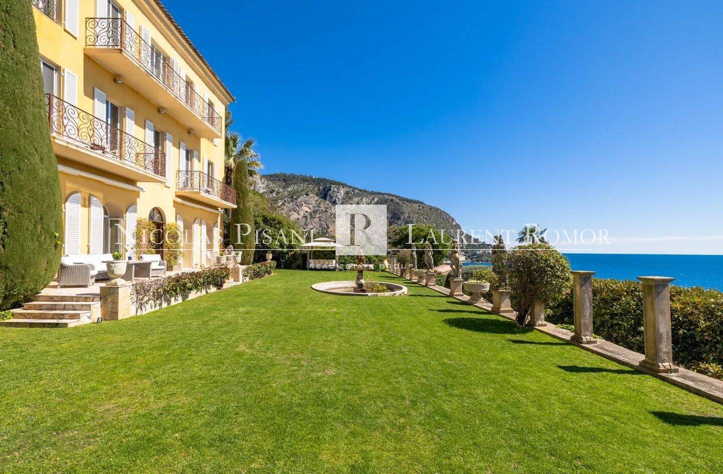 Maison 5 pièces 600 m² · à Èze · 600 m² · 22 000 000 €
