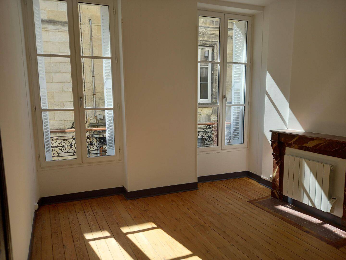 Appartement 2 pièces 43 m² · à Bordeaux · 42,9 m² · 898 €