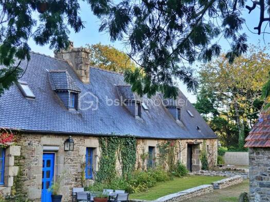 Maison à vendre 657 000 € 14 pièces 9 chambres 261 m² Ploumilliau 22300