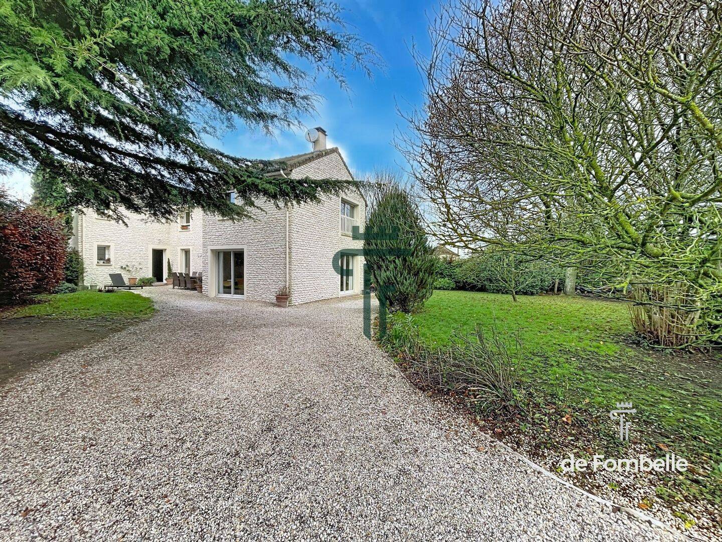 Maison 8 pièces 216 m² · à Méry-Bissières-en-Auge · 216 m² · 499 000 €