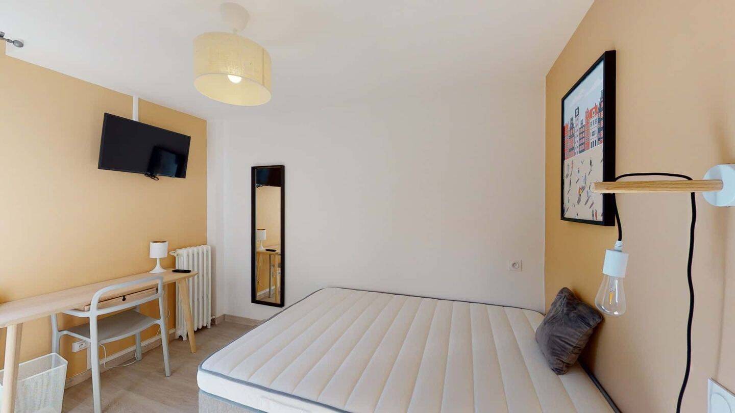 1 pièce 15 m² · à Toulouse · 15 m² · 476 €