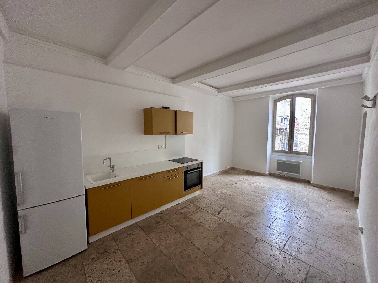 Appartement 3 pièces 73 m² · à Alès · 73 m² · 550 €