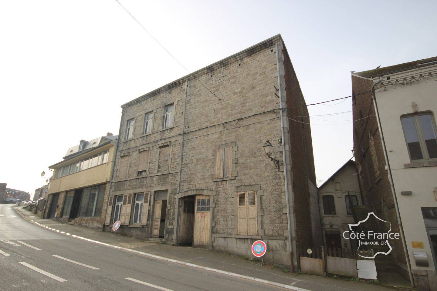 Maison 9 pièces 181 m² · à Vireux-Wallerand · 181 m² · 99 000 €