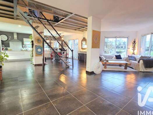 Maison à vendre 350 000 € 6 pièces 3 chambres 125 m² 771 m² de terrain Guerville 78930