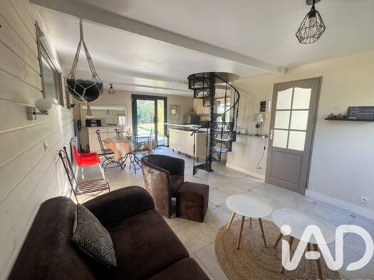 Villa à vendre 198 000 € 3 pièces 2 chambres 55 m² 1 374 m² de terrain Épaignes 27260