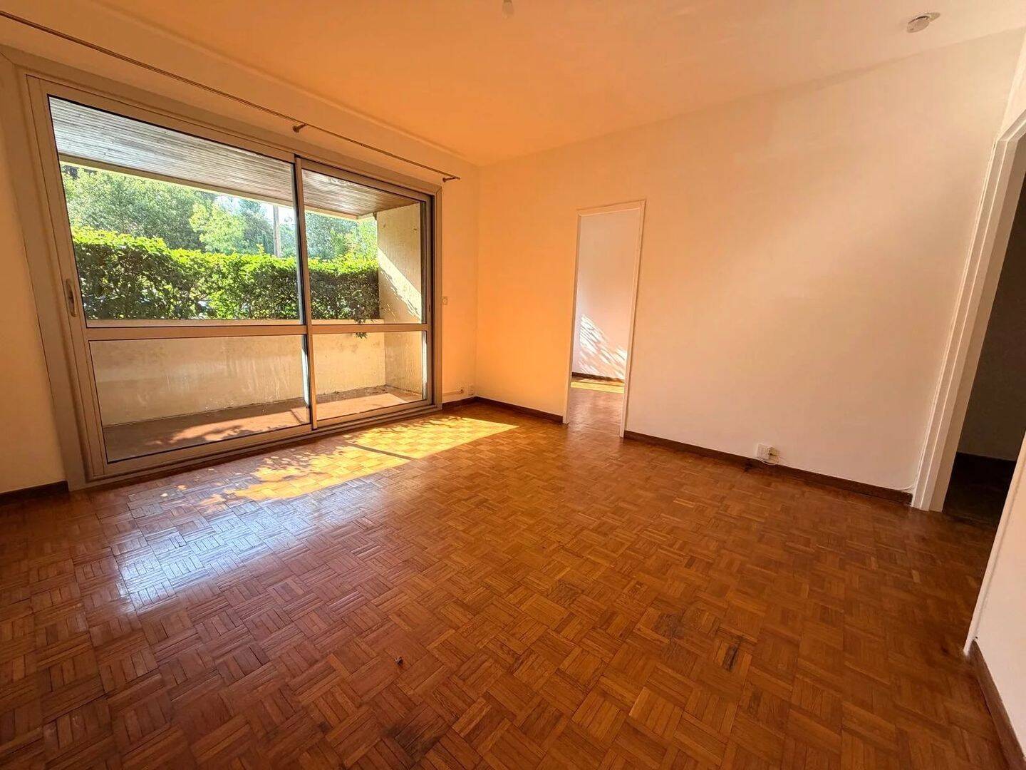 Appartement 2 pièces 44 m² · à Aix-en-Provence · 44,3 m² · 899 €