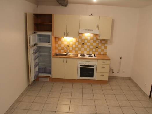 Appartement à louer 445 € 2 pièces 1 chambre 36,1 m² 1er étage Givry 71640