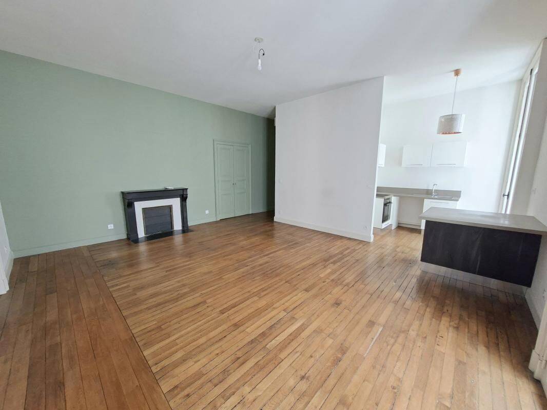 Appartement 3 pièces 82 m² · à Nantes · 82 m² · 1 360 €