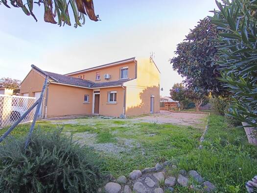 Maison à vendre 255 000 € 5 pièces 3 chambres 96 m² Charmes-sur-Rhône 07800