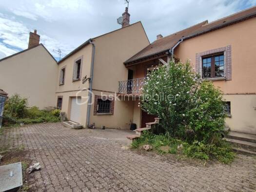 Maison de plain-pied à vendre 158 000 € 5 pièces 3 chambres 113 m² 445 m² de terrain Sergines 89140