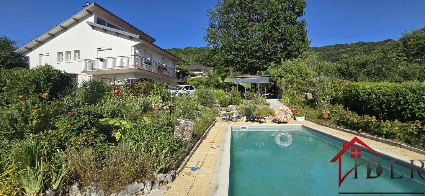Maison 8 pièces 137 m² · à Quingey · 137 m² · 350 000 €