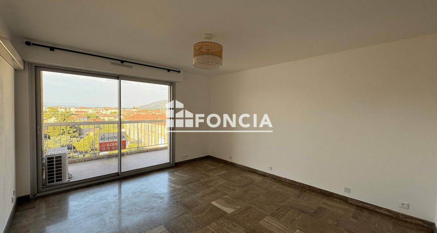 Appartement 3 pièces 66 m² · à Cavaillon · 65,8 m² · 775 €