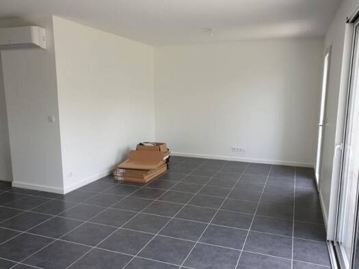 Maison à louer 1 209 € 4 pièces 3 chambres 93 m² La Lande-de-Fronsac 33240