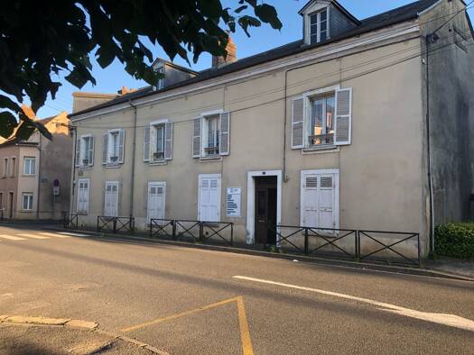 Maison à vendre 320 000 € 8 pièces 4 chambres 384 m² 450 m² de terrain Ville Basse-Centre Montereau-Fault-Yonne 77130