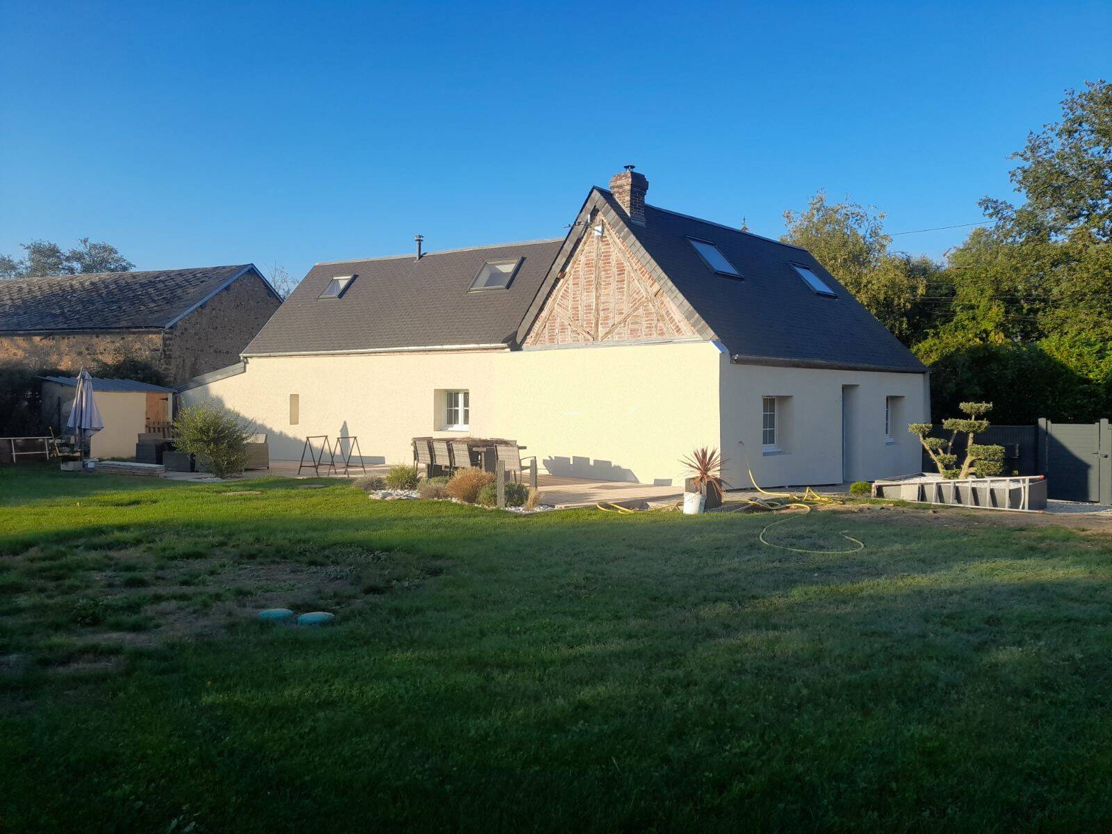 Maison 4 pièces 111 m² · à Le Favril · 111 m² · 208 000 €