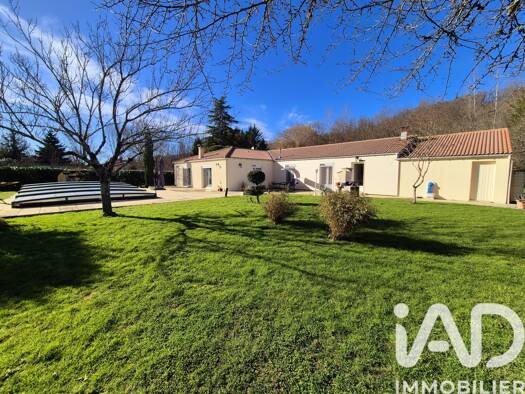 Maison de plain-pied à vendre 393 000 € 5 pièces 4 chambres 180 m² 5 500 m² de terrain Bajamont 47480