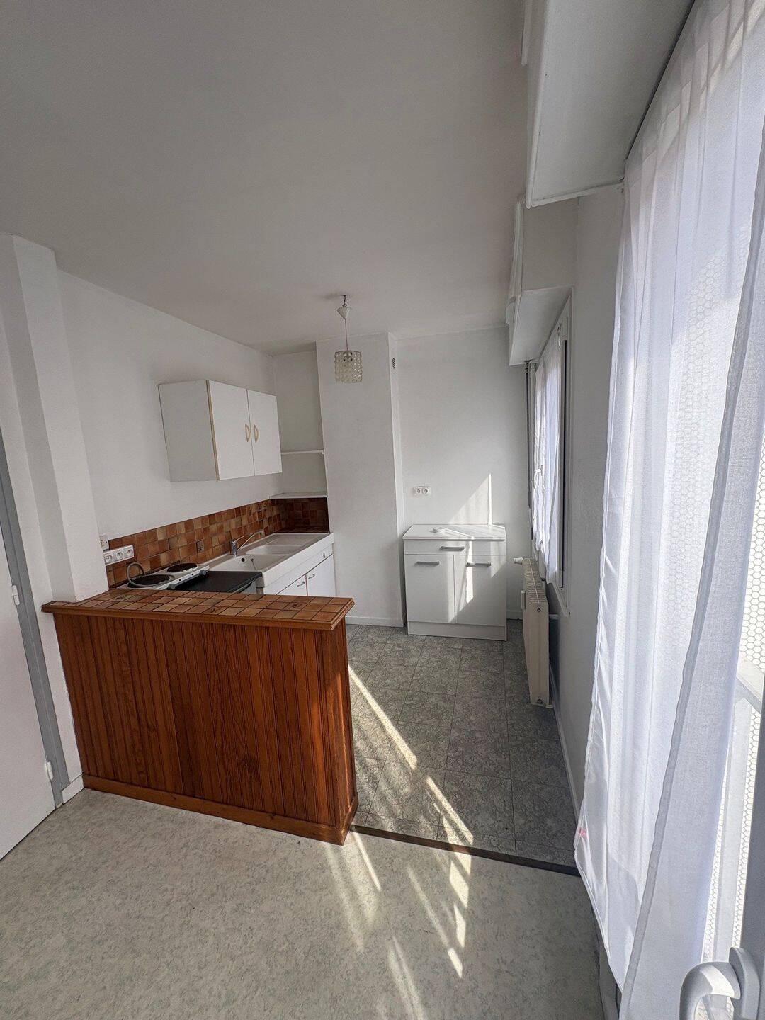 Appartement 1 pièce 29 m² · à Lille · 28,6 m² · 655 €