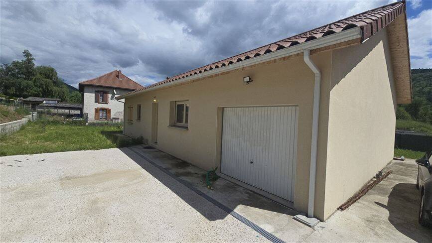 Maison 4 pièces 92 m² · à Massieu · 92 m² · 308 275 €