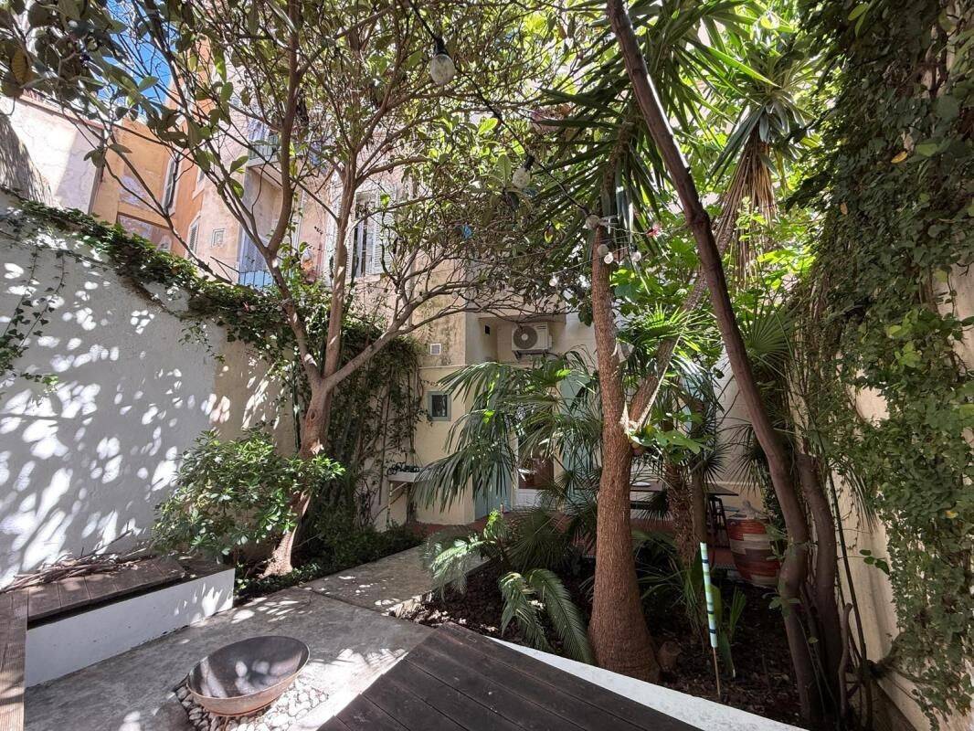 Appartement 1 pièce 20 m² · à Marseille 1er Arrondissement · 20 m² · 850 €