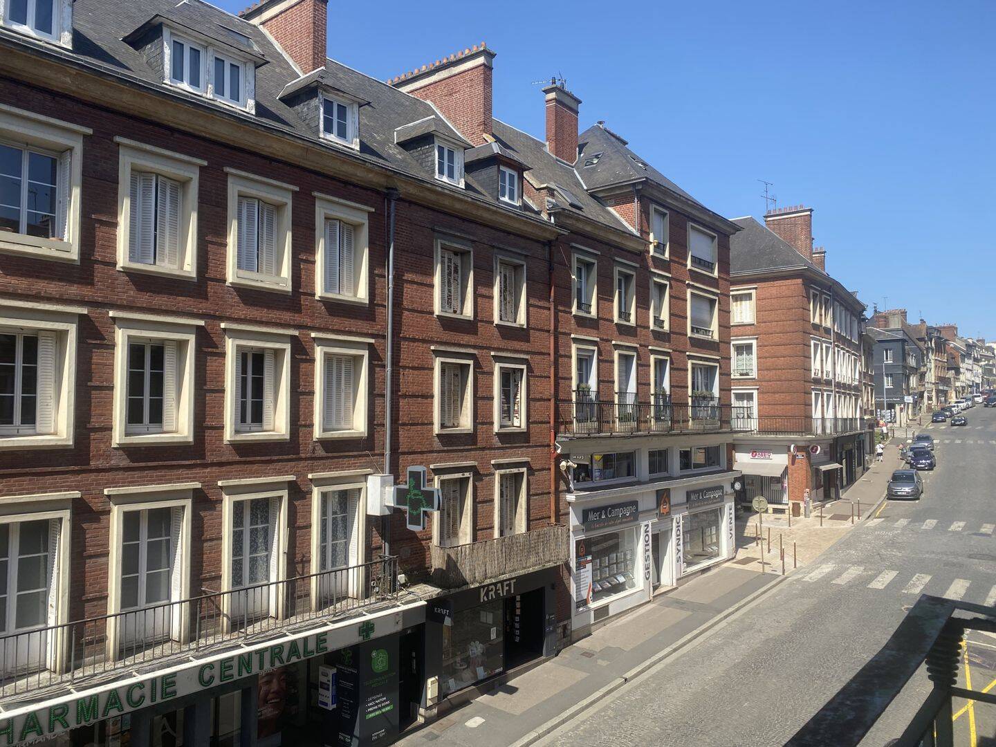Appartement 4 pièces 118 m² · à Lisieux · 118 m² · 840 €
