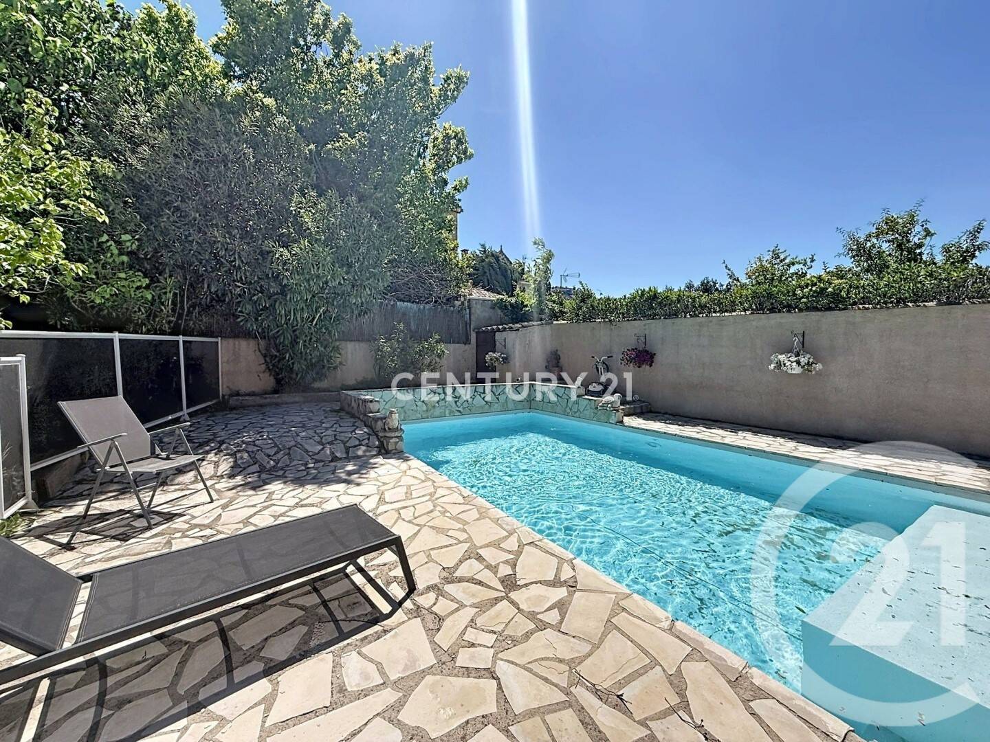 Maison 5 pièces 94 m² · à Aubagne · 94 m² · 460 000 €