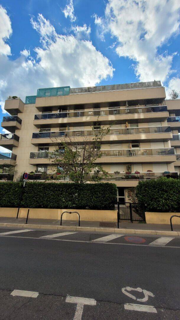 Appartement 2 pièces 37 m² · à Courbevoie · 37,2 m² · 330 000 €