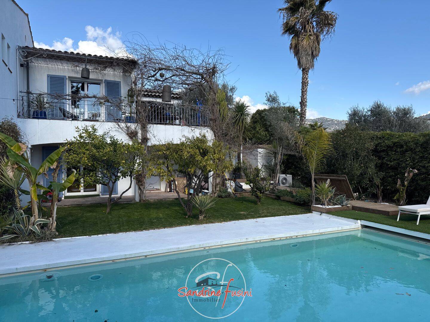Maison 4 pièces 124 m² · à Carros · 124 m² · 599 000 €