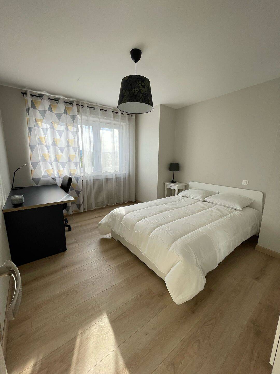 Appartement 4 pièces 90 m² · à Metz · 90 m² · 460 €