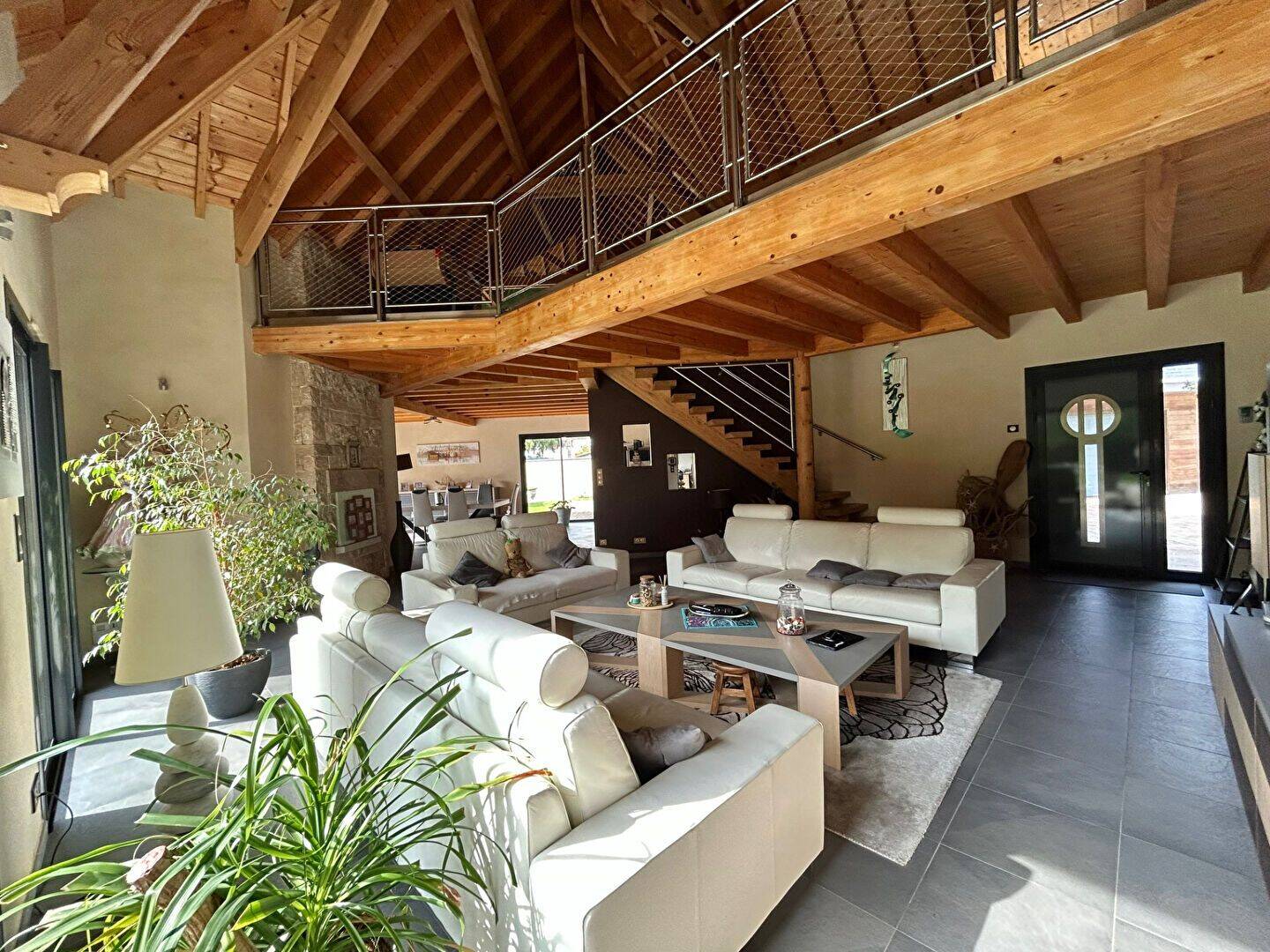 Maison 8 pièces 285 m² · à Illiers-Combray · 285 m² · 480 000 €