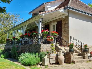 Maison à vendre 199 900 € 6 pièces 4 chambres 135 m² 2 300 m² de terrain Le Chalard 87500